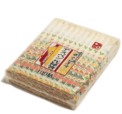 Η ημέρα έκοψε τα δίδυμα γύρω από μίας χρήσης Chopsticks μπαμπού για το εστιατόριο